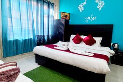 Hotel Ananta Stays