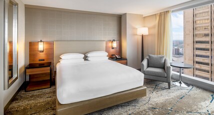 Hilton Cleveland Downtown Room Type - 1KNG AMB. SUITE RI SHWR