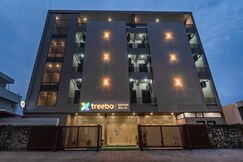 Treebo Aashirwad Bliss Inn With Swimming Pool