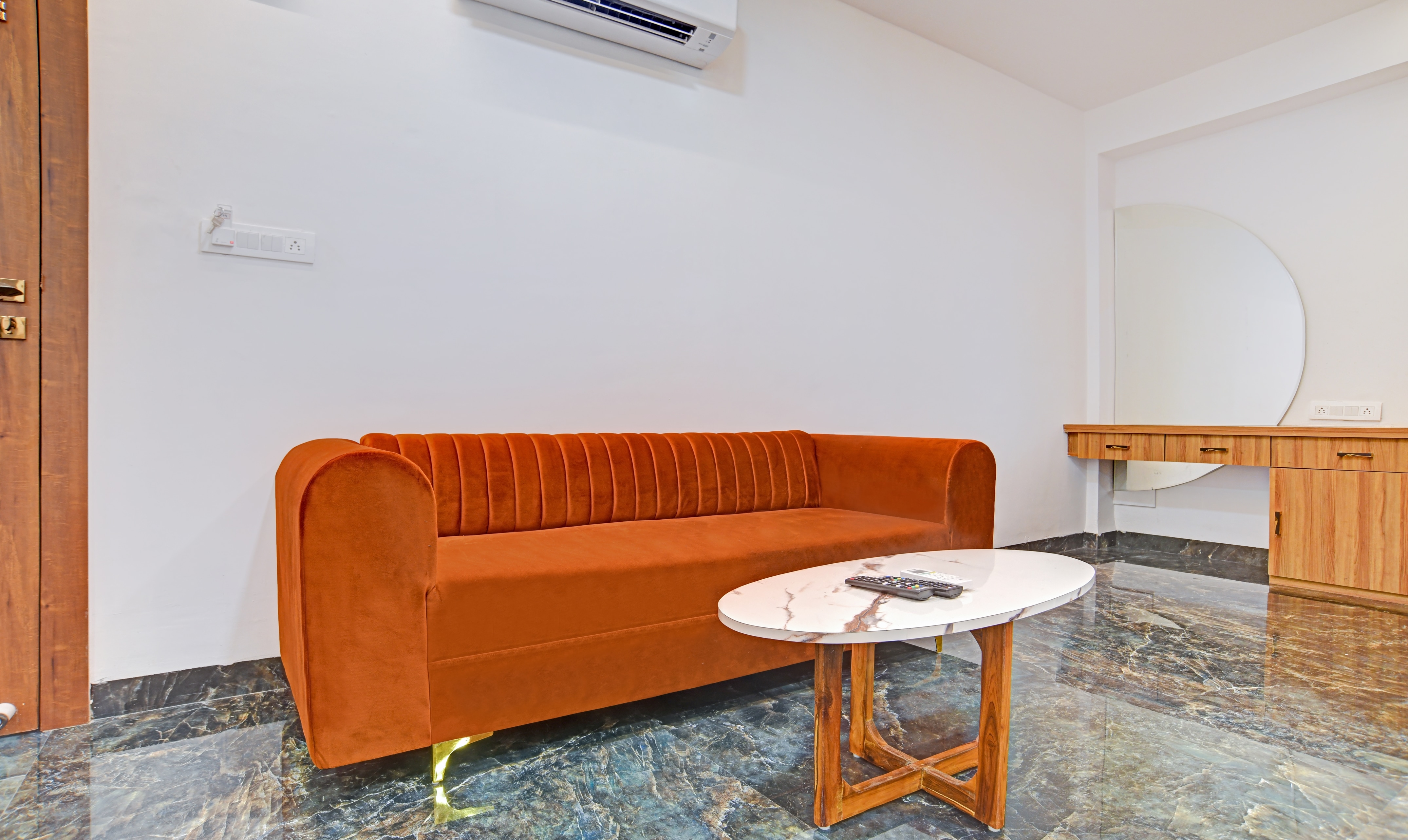 Itsy Hotels Phoenix - Tap to explore photos