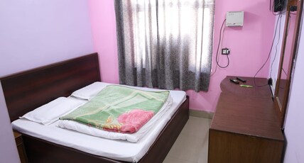 New Samrat Hotel And Restaurant Room Type - Twin Sharing Room