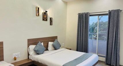 Prime Hotel By SB Residency Room Type - Deluxe room