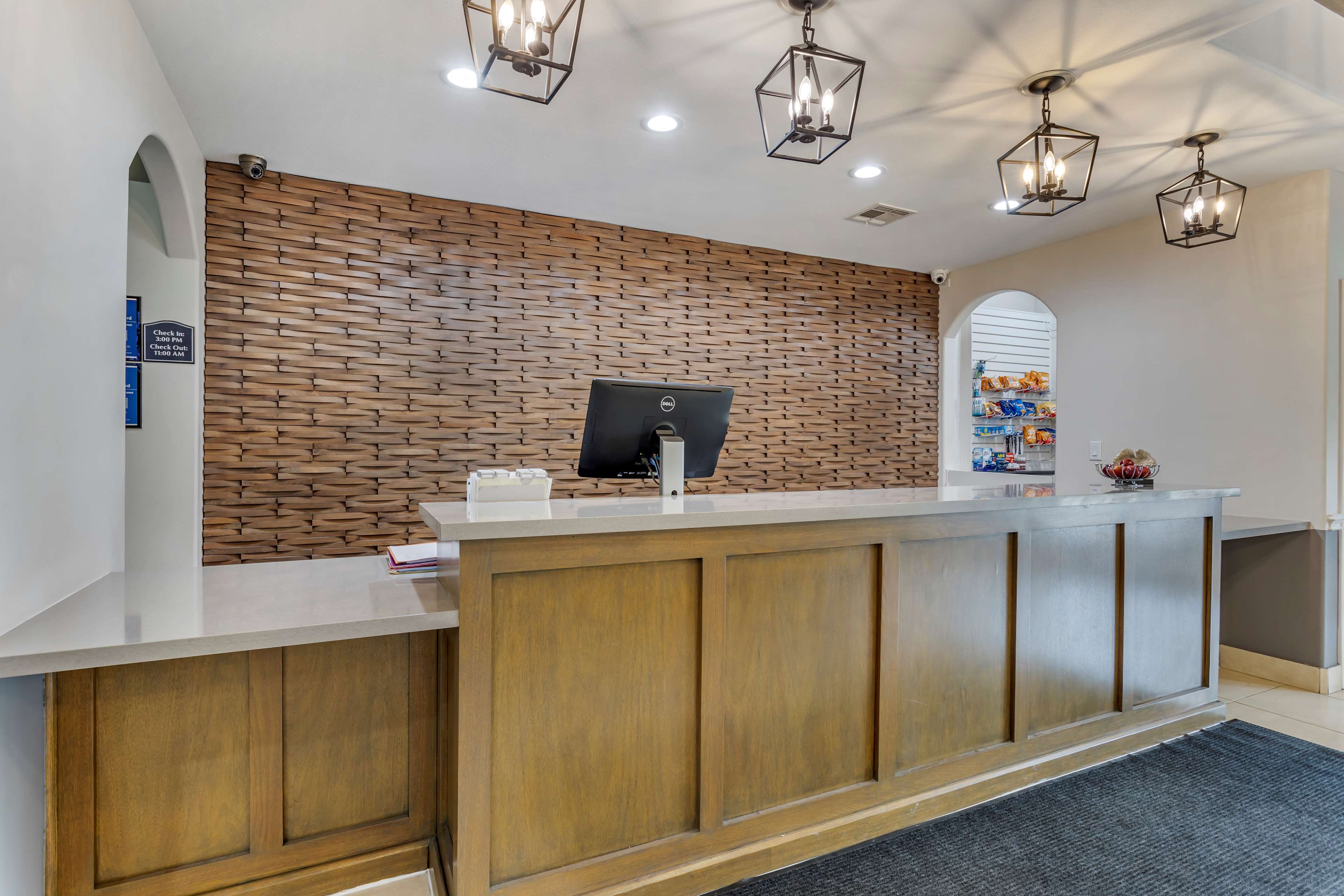 Best Western Sugarland Inn - Tap to explore photos
