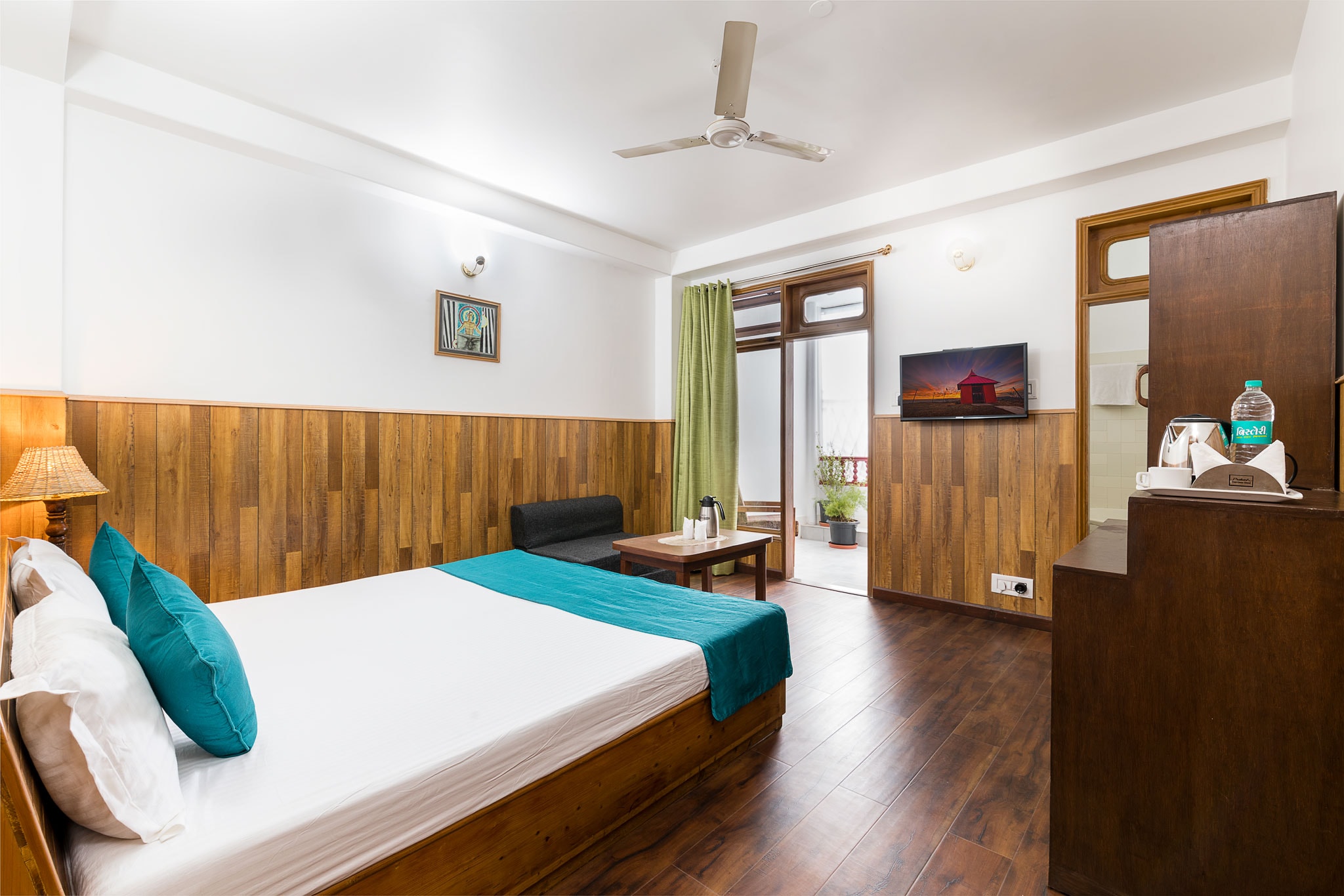 Hotel Kullu Valley - A River Facing Boutique Hotel - Tap to explore photos