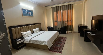 Hotel HALLMARK, Kathua (National Highway) Room Type - DELUXE ROOM