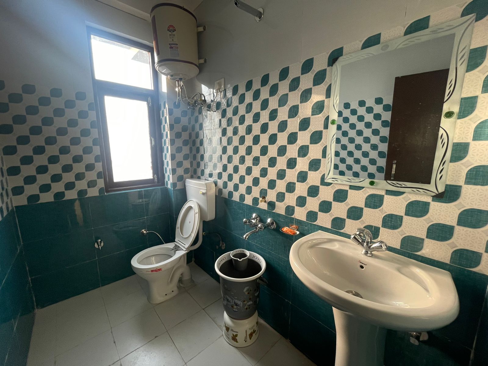 The Green View Home Stay - Tap to explore photos