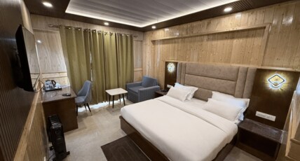 Hotel Yagya Room Type - Premium Room