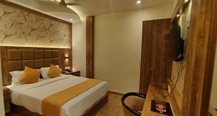 Hotel Riva International-Near Nesco Center Room Type - Deluxe Double Room Hotel Riva International-Near Nesco Center Room Type - Deluxe Double Room