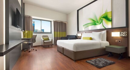 Howard Johnson Plaza by Wyndham, Dubai Deira Room Type - 1 King Bed, Luxuria Suite, Non-Smoking