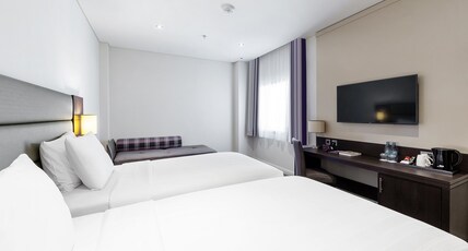 Premier Inn Doha Airport Room Type - Non-Smoking - Twin Room