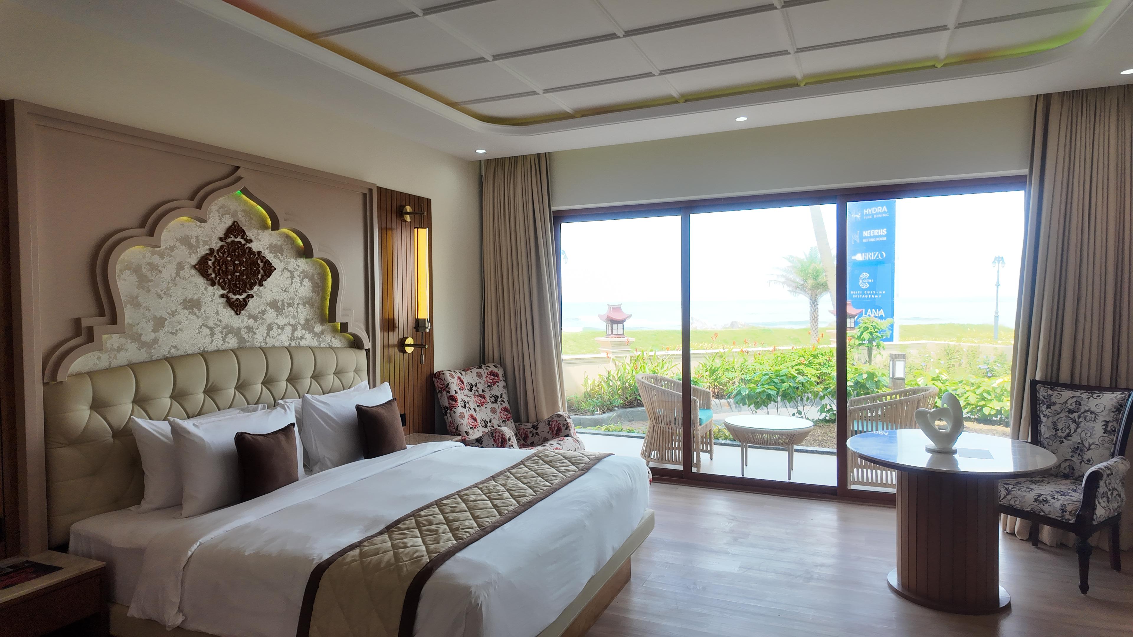 SCYLLA Luxury Resort & Spa - Tap to explore photos