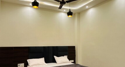 Hotel New Jashan Room Type - Luxury and Deluxe Rooms