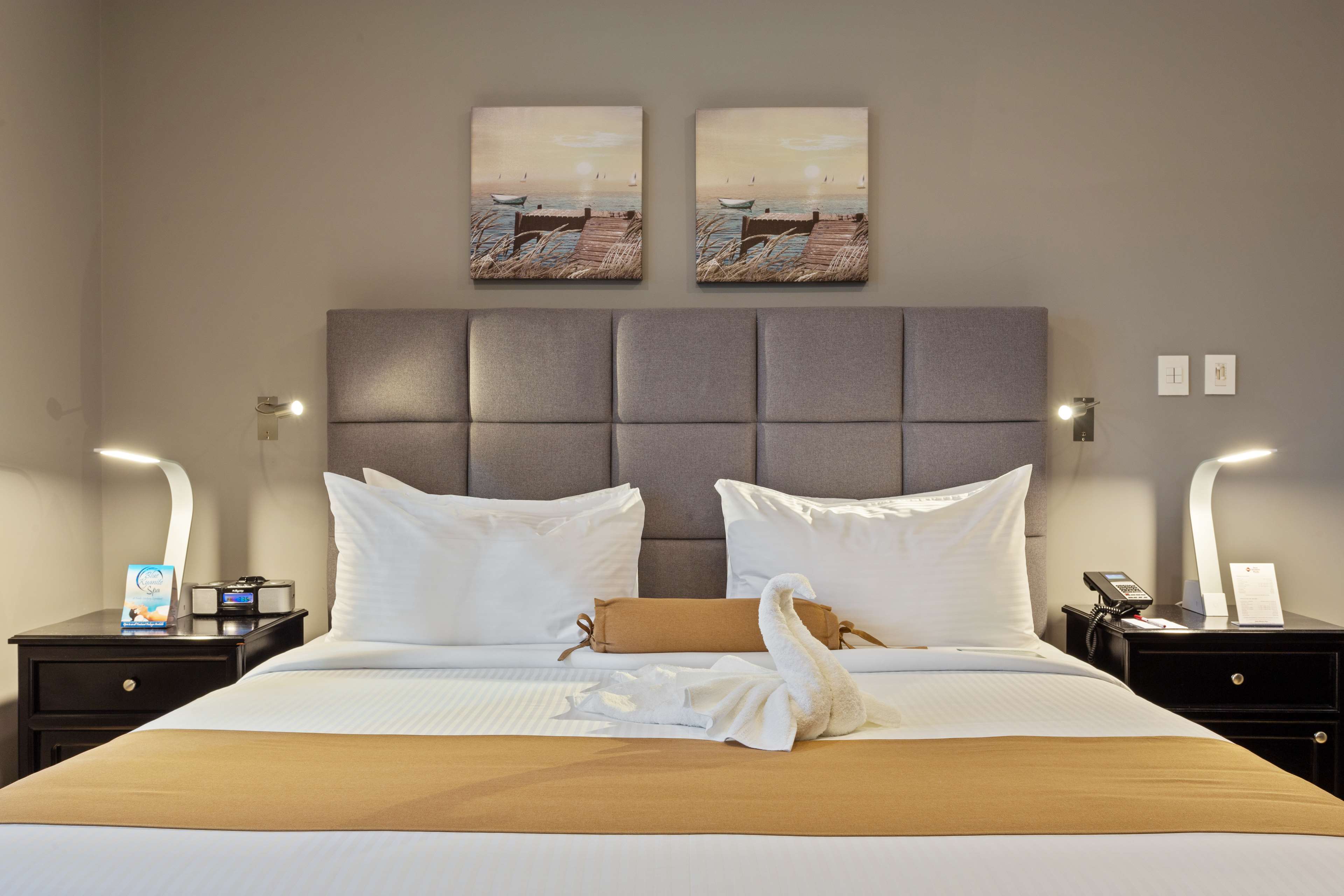 Best Western Plus Belize Biltmore Plaza - Tap to explore photos
