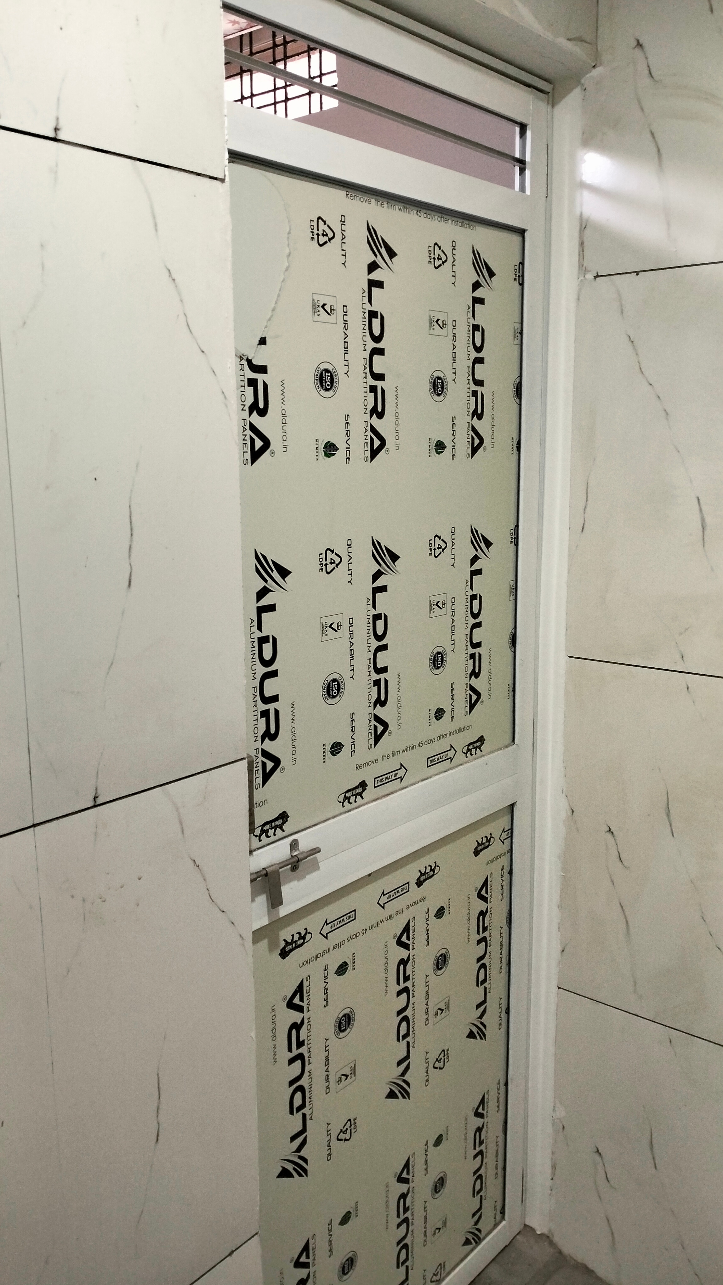 Shubham Guest House - Tap to explore photos