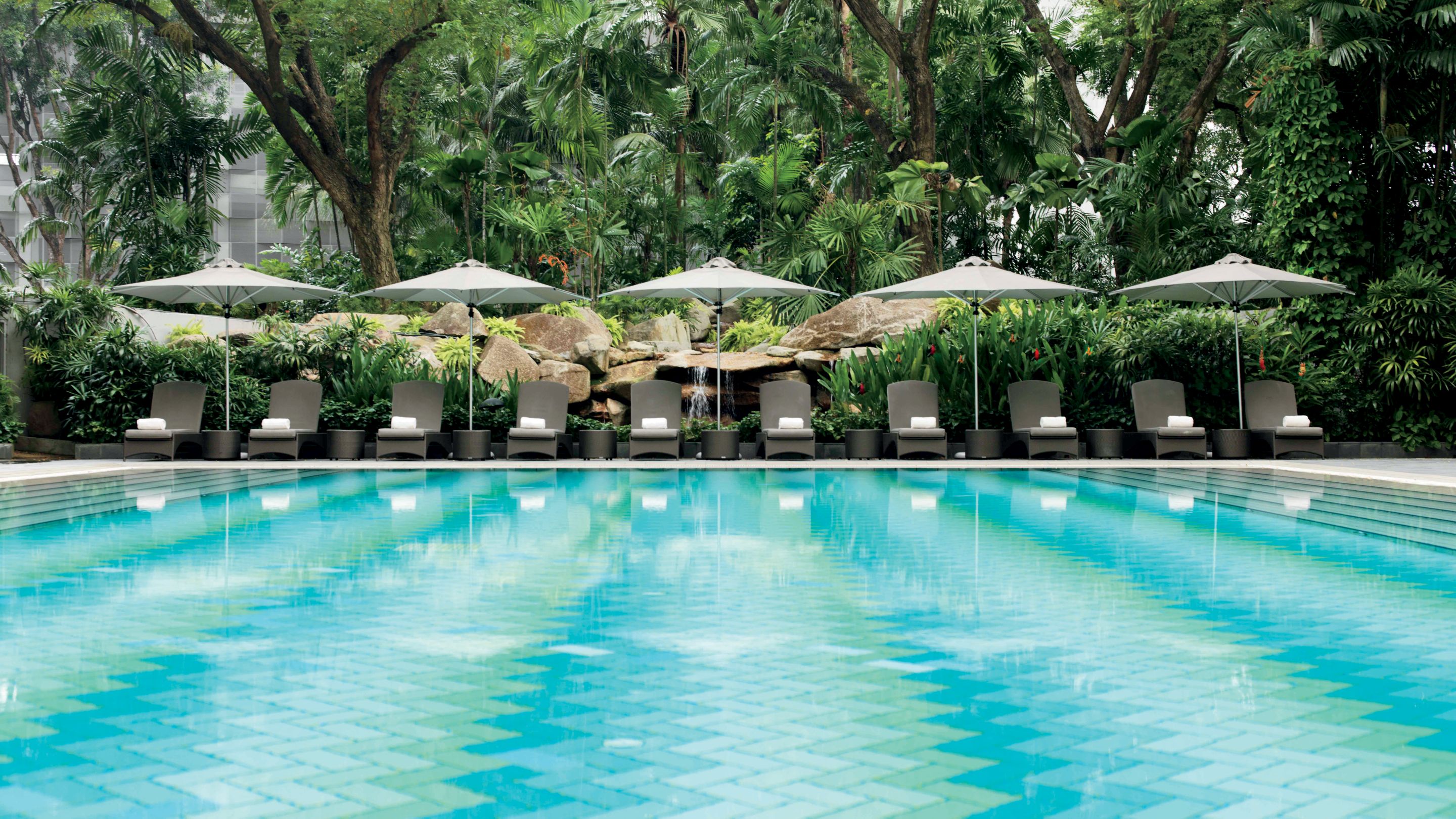 The Ritz-Carlton, Millenia Singapore - Tap to explore photos