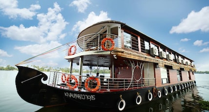 Cosy Houseboats Room Type - 5 Bedroom Private Premium Houseboat Full time Ac Cosy Houseboats Room Type - 5 Bedroom Private Premium Houseboat Full time Ac