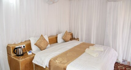 JODHANI DESERT CAMP AND RESORT Room Type - Luxury Swiss Tent
