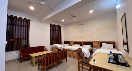The Patel Stadium Hotel Room Type - Family Suite Room