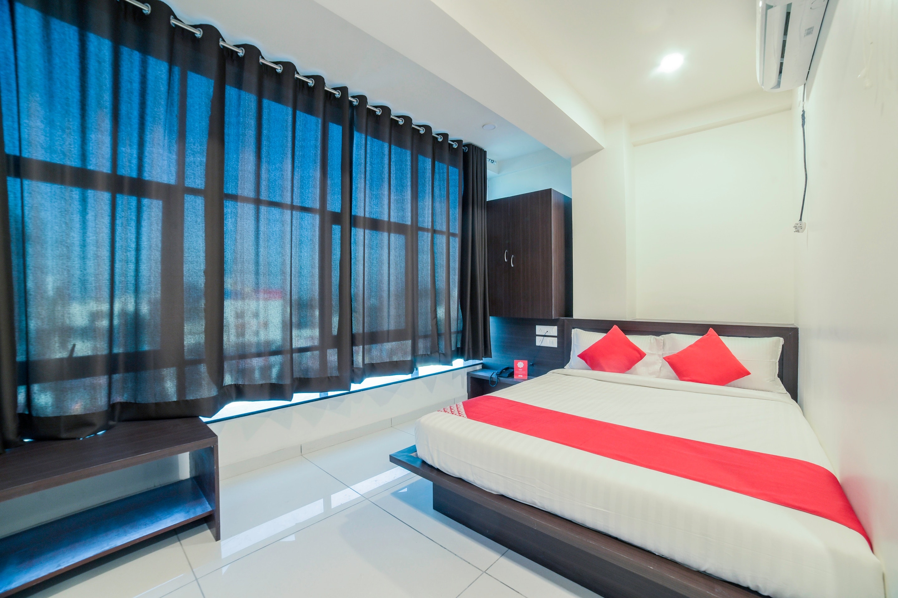 Hotel O Samudra Executive - Tap to explore photos