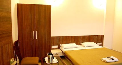 HOTEL MAHENDRA Room Type - Deluxe Room