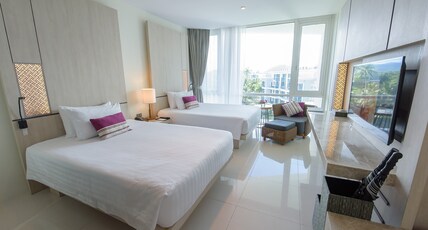 Splash Beach Resort Room Type - EXECUTIVE DOUBLE DOUBLE NO BALCONY 