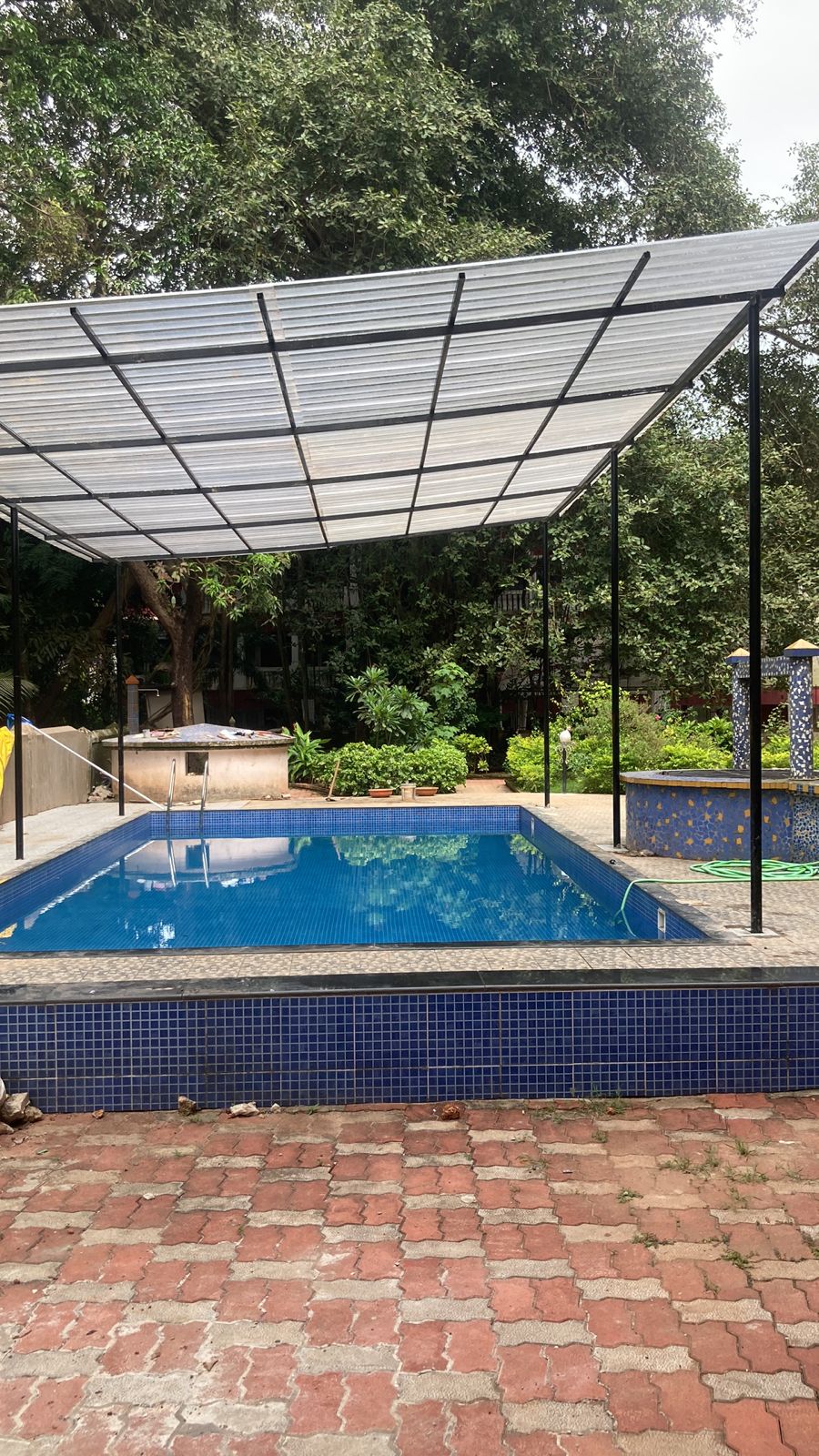 Cozy Entire 2BHK With Swimming Pool - Tap to explore photos