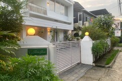 Palm Grove Villa Kochi