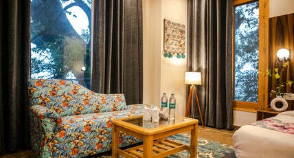 Eden Oaks Room Type - Premium Room with Personal Balcony and Mountain View