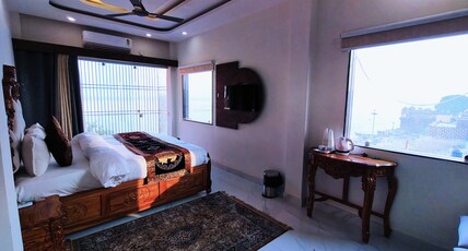 Hotel Shannti Inn Room Type - Shanti Suite