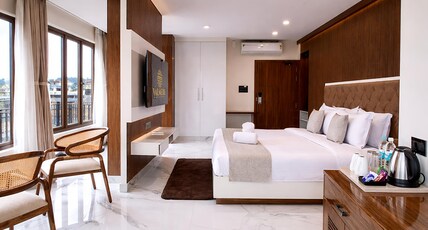 Valmere Chery Blossom Suites Room Type - Junior Suite AC room