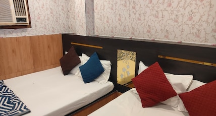 Belpatra Paying Guest House Room Type - Family Air Conditioning Room
