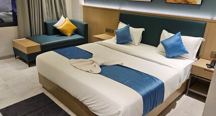 hotel skyro inn Room Type - Deluxe Room
