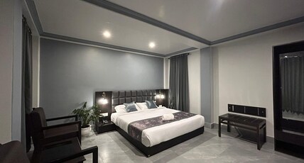 The Calyx Room Type - Deluxe King Bed Room with Hill View