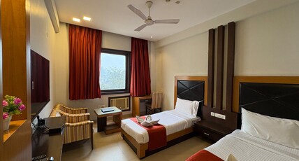 Hotel The Amaris Room Type - Elite Twin Bed Room