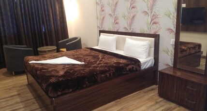 CKP DARBAR Room Type - Deluxe Room