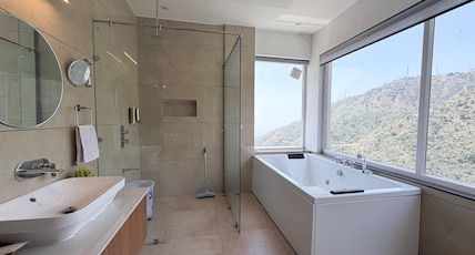 KASAULI VISTA ROYAL Room Type - Honymoon Premium Room With Jacuzzi KASAULI VISTA ROYAL Room Type - Honymoon Premium Room With Jacuzzi