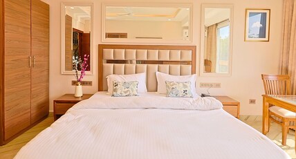 FlxHo Horizon ONE LUXE | Golf Course Road Room Type - Deluxe Twin Room