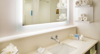Hampton Inn & Suites by Hilton Legacy Park-Frisco Room Type - 2QNS STUDIO SUITE NOSMOK