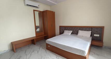 Hotel mansarovar Room Type - Deluxe AC Room