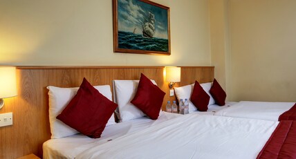 Best Western London Highbury Room Type - 2 Double Beds, Non-Smoking, Standard Room
