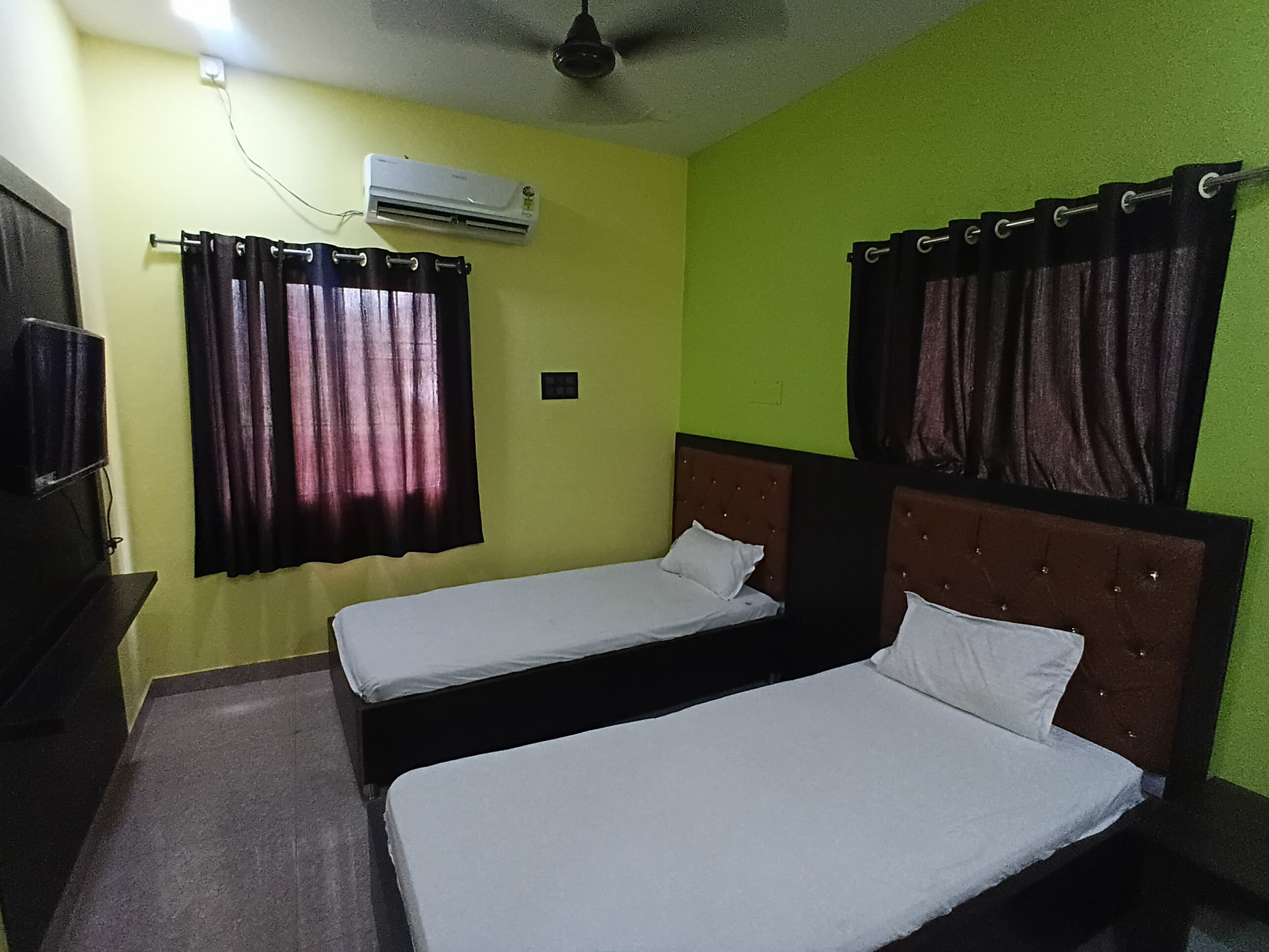 Hotel Residency Surya - Tap to explore photos