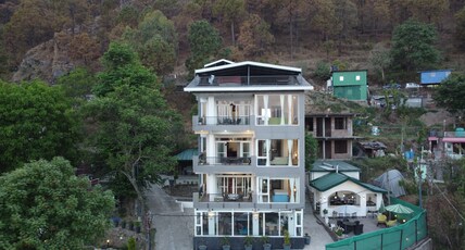 2BHK Apartment with Hill View in Kasauli Room Type - 2BHK Apartment with Hill View in Kasauli
