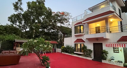 Royal Villa 2 - Luxurious 3BHK Villa with Spacious Pvt Pool Room Type - Royal Villa-2. Luxurious 3BHK Bungalow with Swimming Pool. MTDC Approved