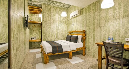 Townhouse Near Tanjung Batu Formerly 900 Inn Room Type - Standard Queen Townhouse Near Tanjung Batu Formerly 900 Inn Room Type - Standard Queen