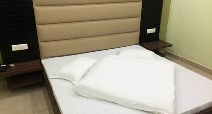 HOTEL MOON LIGHT RESIDENCY Room Type -  Executive Room 