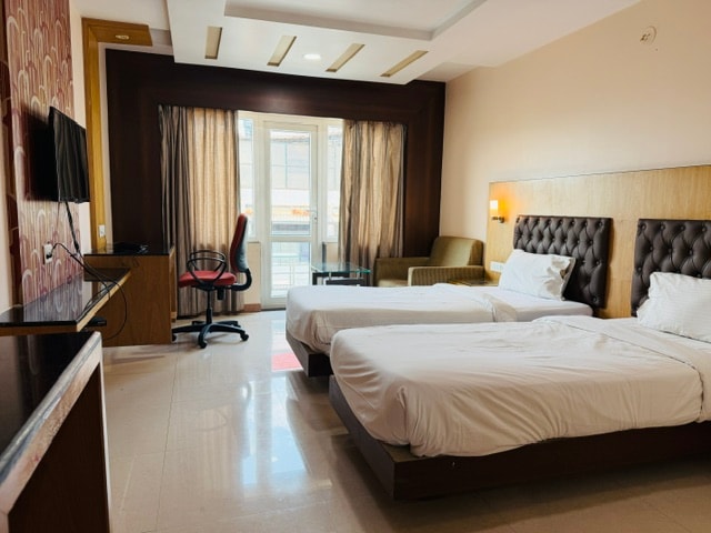 HOTEL DURGADA SIRI - Tap to explore photos