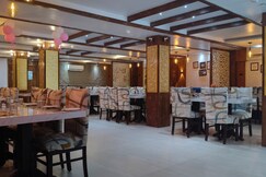 Shri Sai Hotel