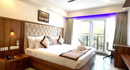 Tranquil Riverview Inn Room Type - Deluxe Room