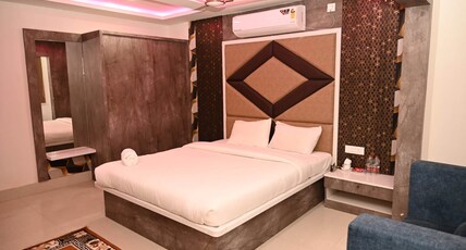 Hotel Ratneshwar Room Type - Deluxe Room