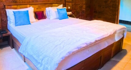 Forest Edge Resort In Mandagadde Room Type - Attic Suite Villa - AC